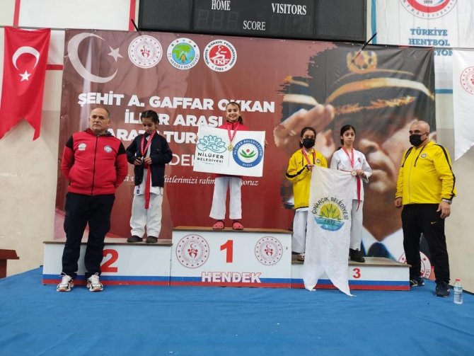 Nilüferli Karatecilerden 7 Madalya