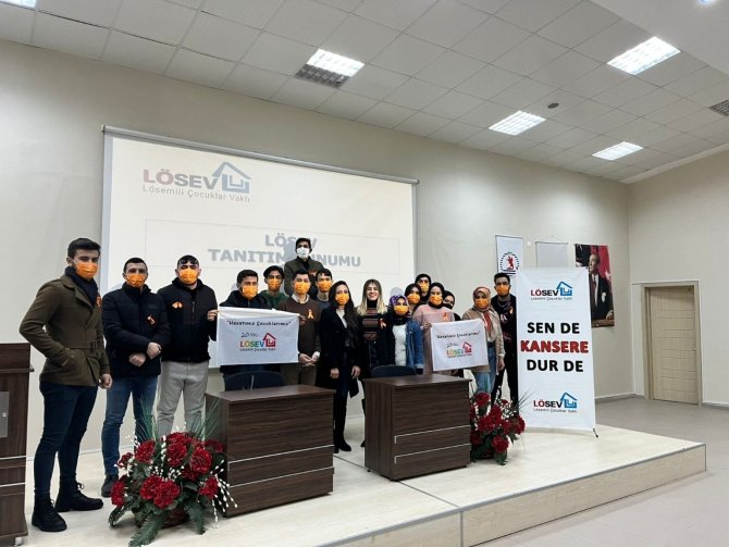 Omü’lü Öğrencilerden Lösemili Çocuklara Destek