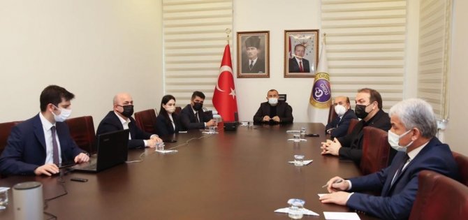 Vali Sonel, “Rehavete Kapılmayalım”