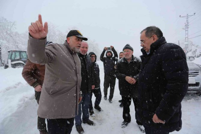 Canik’te Kar Mesaisi Sürüyor