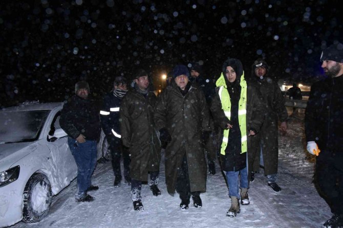 Siverek’te Ekipler Tipide Hastaneye Götürülemeyen İki Bebek İçin Seferber Oldu