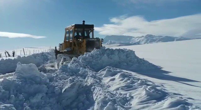 Siirt’te Kar Ve Tipide Mahsur Kalan Sporcu Kafilesi Kurtarıldı
