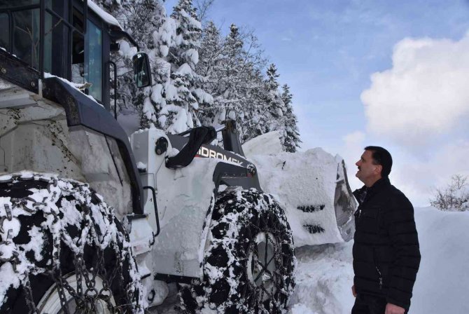 Sinop’ta Karla Mücadele: 300 Köy Yolu Kapalı