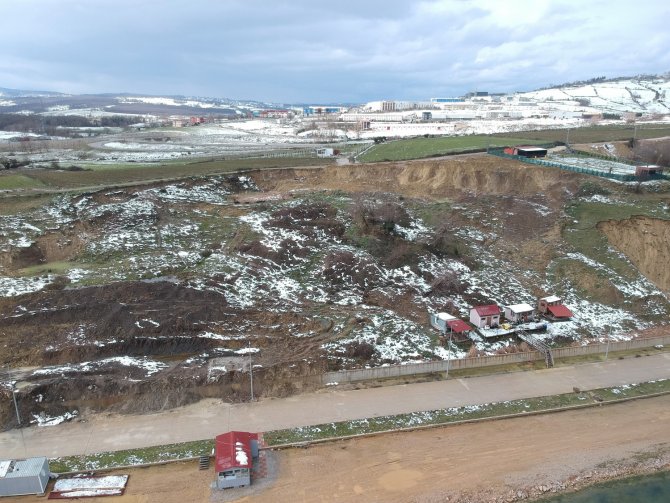 Sinop Demirci Köyü Limanında Heyelan