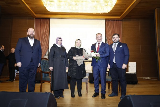 Cumhurbaşkanlığı Devlet Arşivleri Başkanı Prof. Dr. Uğur Ünal Sultangazililerle Buluştu