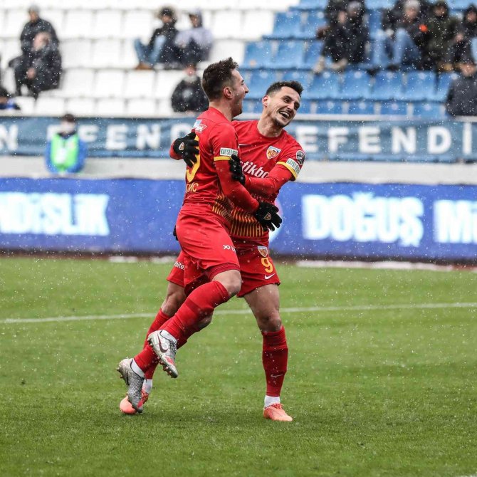 Mario Gavranovic 7. Golünü Attı