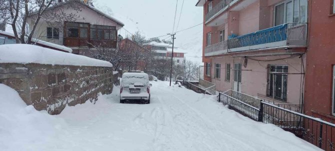 Tunceli’de 287 Köy Yolu Ulaşıma Kapalı