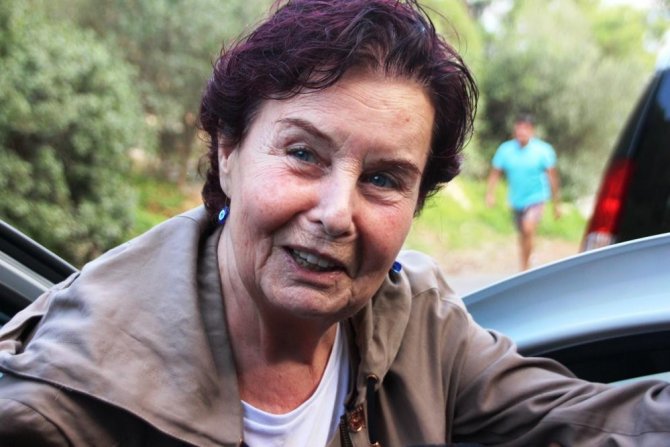 Türk Sinemasının Usta İsmi Fatma Girik Hayatını Kaybetti.
