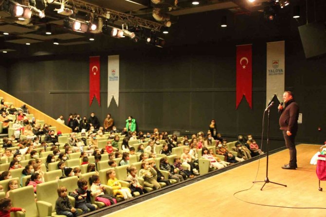 Ünlü İllüzyonist Sermet Erkin’den Yalova’da Gösteri