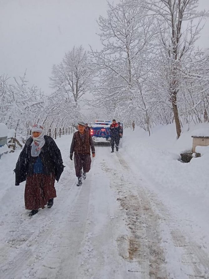 Başkan Tavlı: “Karla Mücadelemizi Aralıksız Sürdürüyoruz”