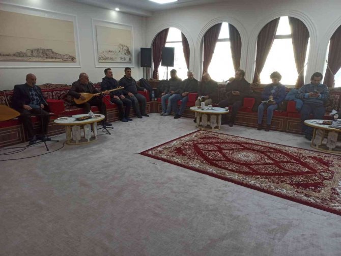 Van Büyükşehir Belediyesinin Sanat Etkinlikleri Devam Ediyor