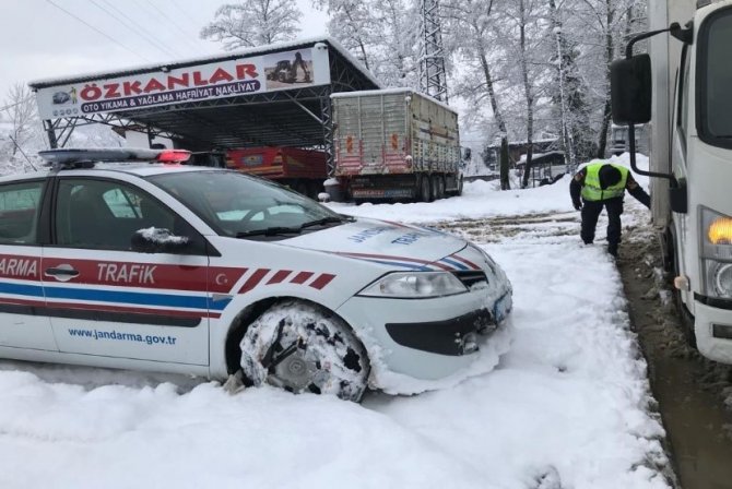 Jandarmadan Kış Lastiği Denetimi