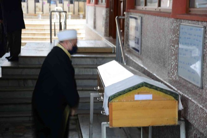 Misafirliğe Gittiği Evde Öldürülen Genç Adamın Babası Konuştu