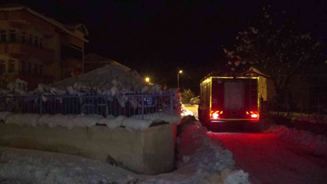 Amasya’da Ev Yangını: 6 Kişilik Aile Ölümden Döndü