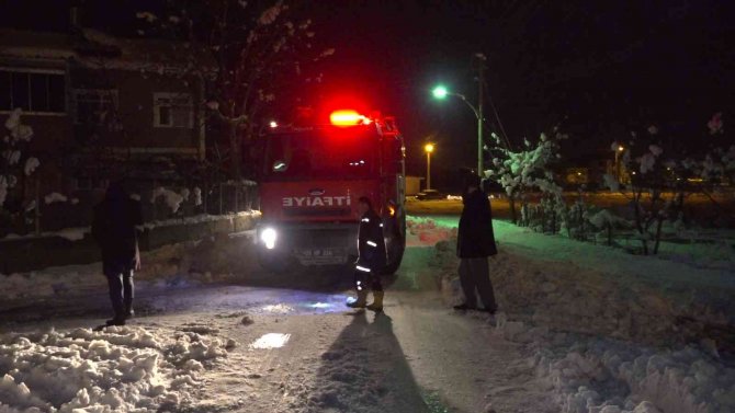 Amasya’da Ev Yangını: 6 Kişilik Aile Ölümden Döndü
