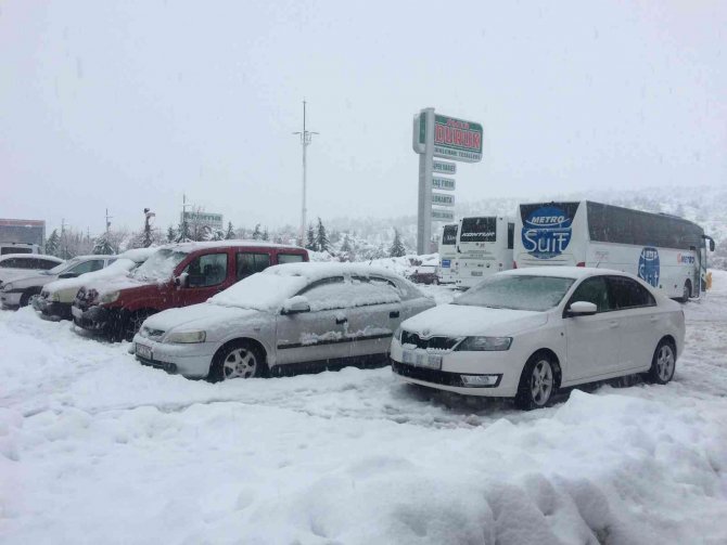 Antalya-konya Karayolunda Tır Ve Otobüslere İzin Verilmiyor