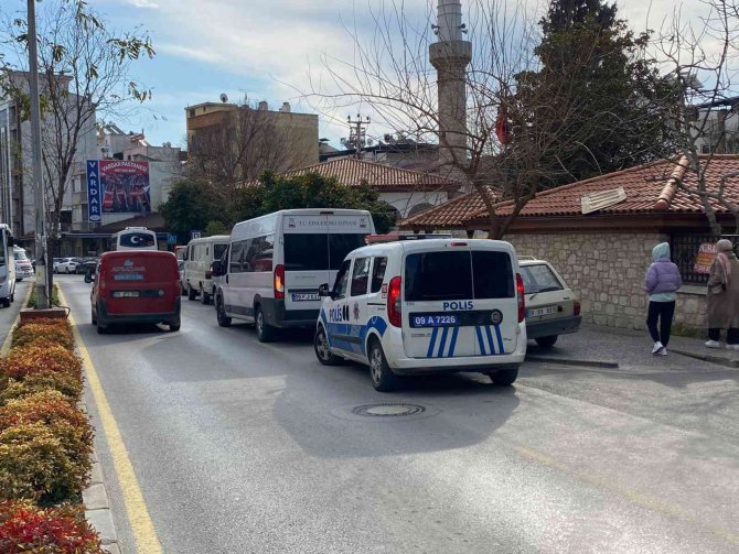 Yakınları Uyandıramayınca Polis Ekipleri Uyandırdı