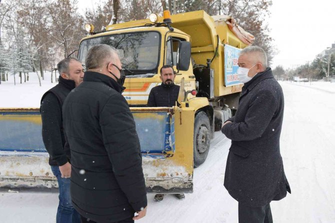 Başdeğirmen: " Tüm Ekiplerimizle Sahadayız "