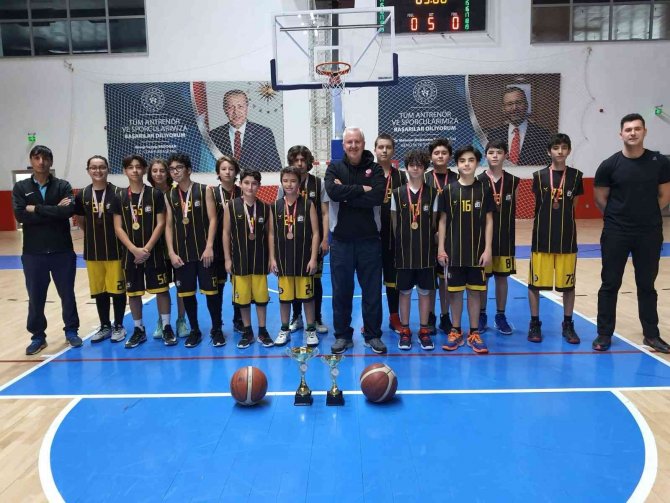 Bozüyük Belediyesi Eğitim Ve Spor Kulübü Basketbolda İl Birincisi Oldu