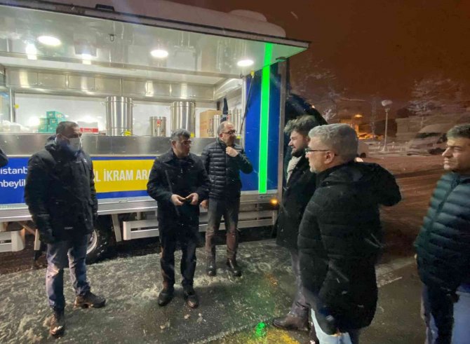 Sultanbeyli’de Kış Çalışmaları Aralıksız Devam Ediyor