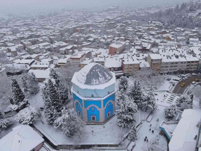 Karlar Altındaki Saat Kulesi Havadan Görüntülendi