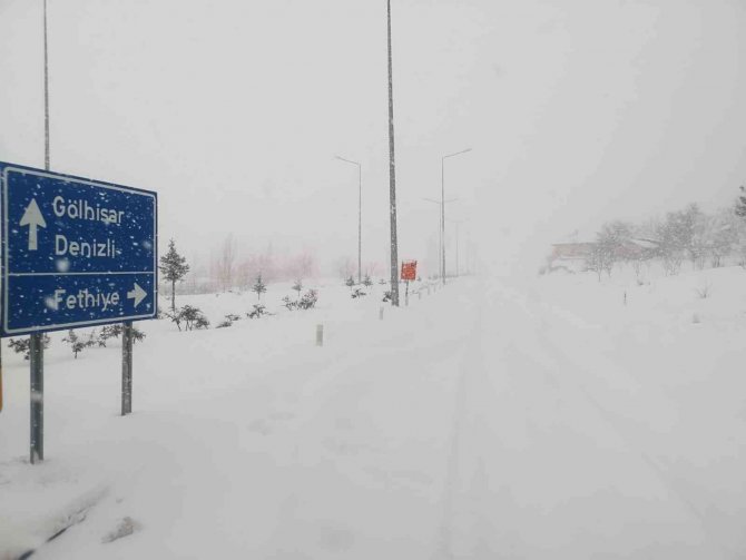 Hayat Dondu, Çalışanlar Yürüyerek İşe Gitti