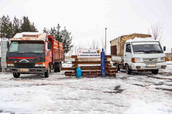 Tren Raylarını Oksijen Tüpüyle Kesip Çalan 8 Şüpheli Yakalandı