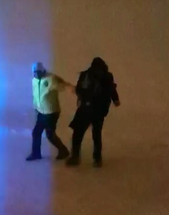 Elazığ’da Mahsur Kalan Vatandaşların İmdadına Polis Ekipleri Yetişti