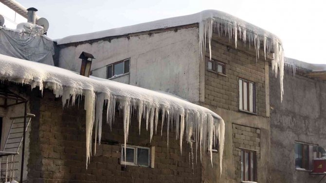 Burası Sibirya Değil Yüksekova