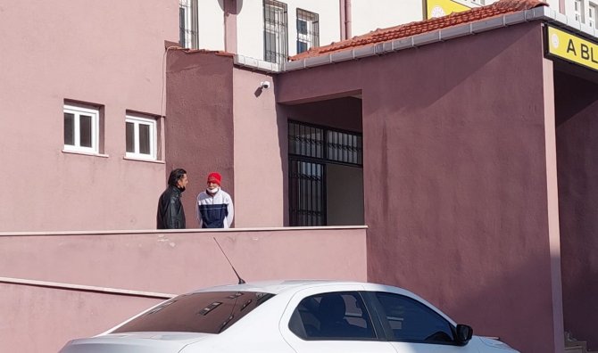 İ̇stanbul’daki Kar, Onu En Acılı Gününde Yakaladı