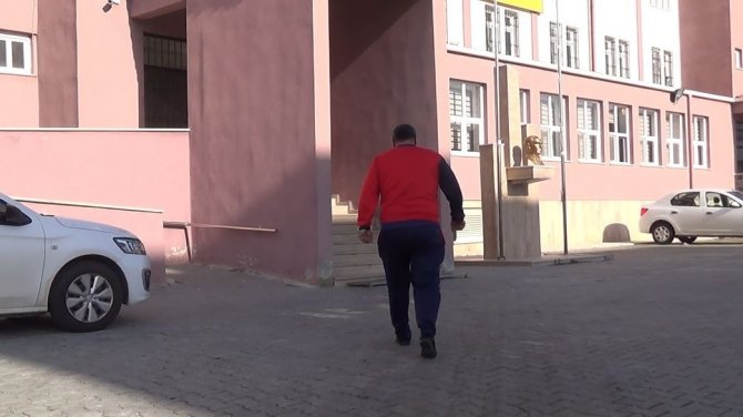 İ̇stanbul’a Kar Nedeniyle Gidemeyen 200 Kişi Trakya’da Yurtlara Yerleştirildi