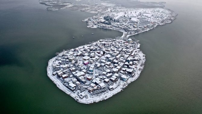 Türkiye’nin Küçük Venedik’i Beyaza Büründü