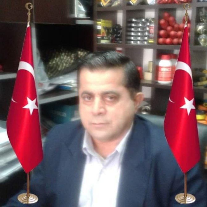 Kafasına Çatıdan Buz Kütlesi Düştü, Ölümden Döndü
