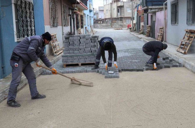 Turgutlu Belediyesi Farklı Noktalarda Çalışmalarını Sürdürüyor