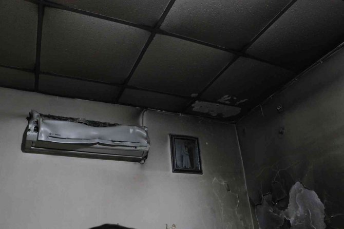 Oğlunun Eve Getirdiği Hoparlör Bomba Gibi Patladı, Ölümden Son Anda Kurtuldular