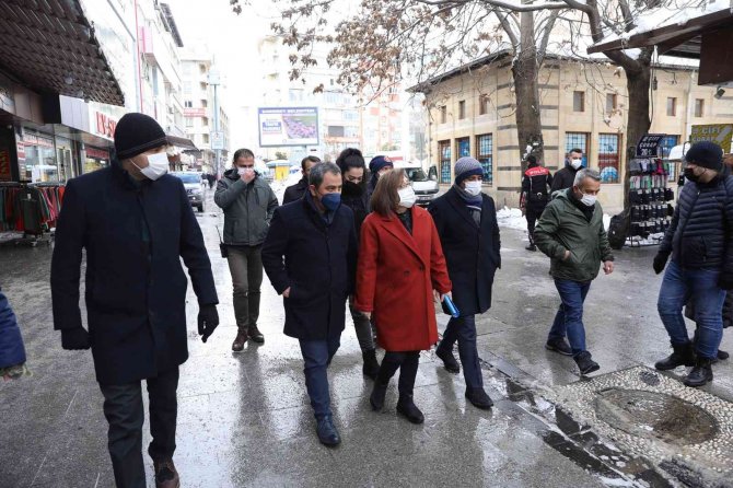 Şahin Gaziler Caddesi’nde İncelemelerde Bulundu
