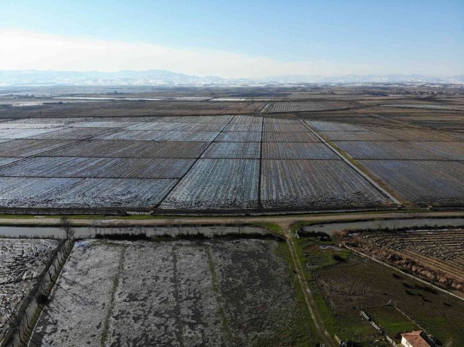 Sular Altında Kalan Tarım Arazileri Havadan Görüntülendi