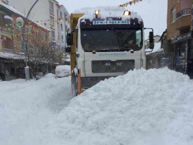 Tunceli’de 157 Köy Yolunu Ulaşıma Açma Çalışmaları Sürüyor