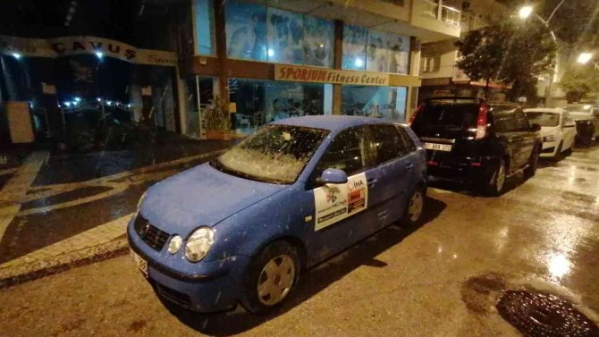 Manavgat Şehir Merkezine 14 Yıl Aradan Sonra Kar Yağdı