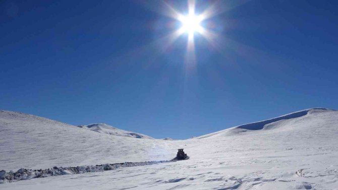 Çığ Riski Bulunan Mahallelere 15 Gün Sonra Ulaşıldı