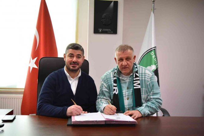 Denizlispor’un Yeni Teknik Direktörü Mesut Bakkal Oldu