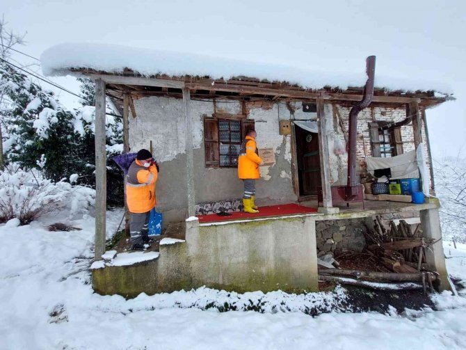 Başkan Tören: “İ̇htiyaç Sahiplerinin Yanında Olmaya Devam Edeceğiz”