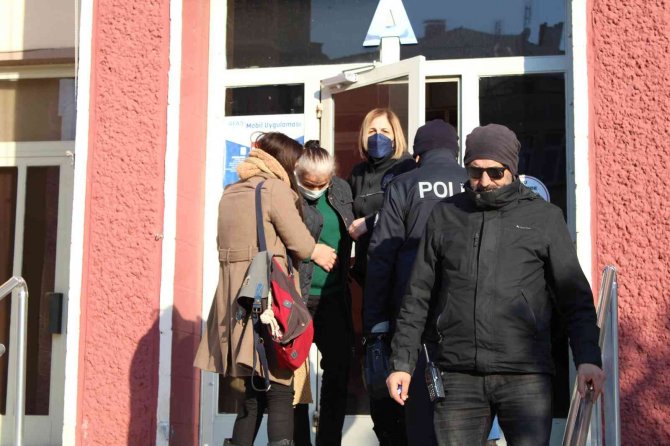 Kız Arkadaşı Ve Annesine Kurşun Yağdıran Sanığa Müebbet Hapis