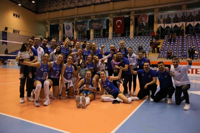 Aydın’ın Sultanları Avrupa’da Yarı Final Kapısını Araladı