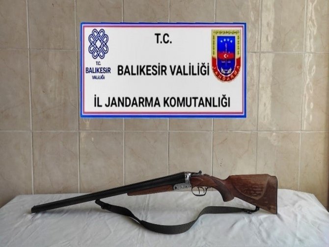 Jandarma Güvenlik Kontrollerinde Aranan 29 Kişiyi Yakaladı
