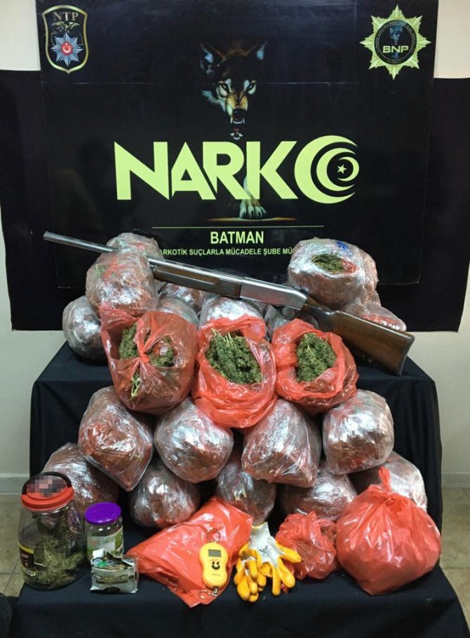 Batman’da 28 Buçuk Kilo Esrar Ele Geçirildi: 1 Kişi Tutuklandı