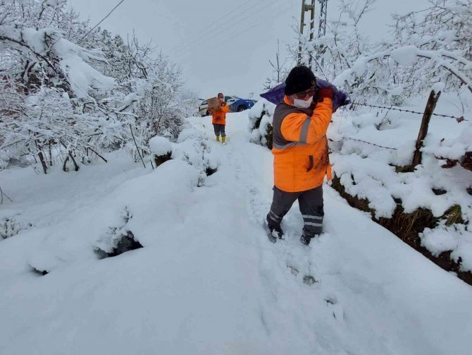 Başkan Tören: “İ̇htiyaç Sahiplerinin Yanında Olmaya Devam Edeceğiz”