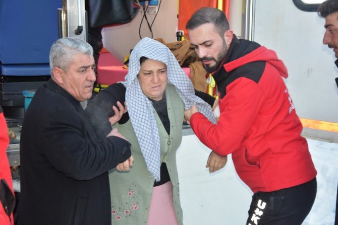 Sobadan Zehirlenen Anne Ve 5 Çocuğu, 4 Saatlik Çalışmayla Hastaneye Ulaştırıldı