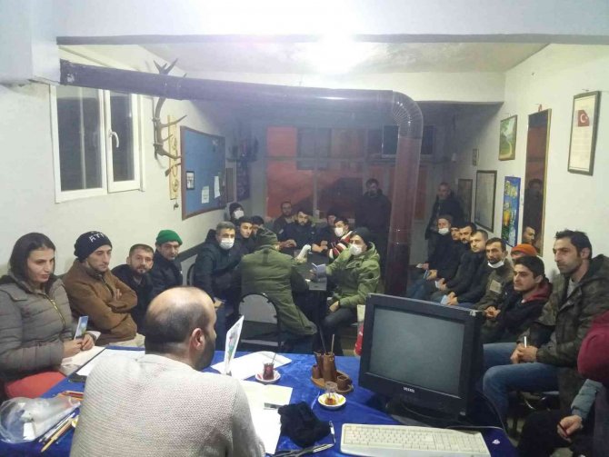 Bursa’da Avcı Adayları Belgelerini Aldı