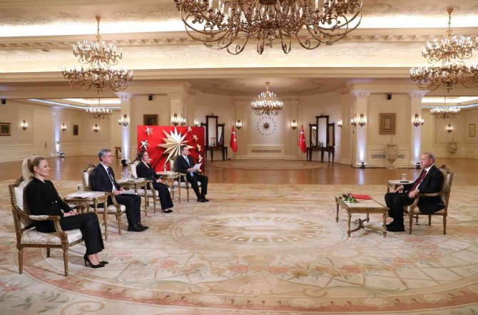 Cumhurbaşkanı Erdoğan: “Biz İ̇stanbul’umuzu Kaderine Terk Edemeyiz”